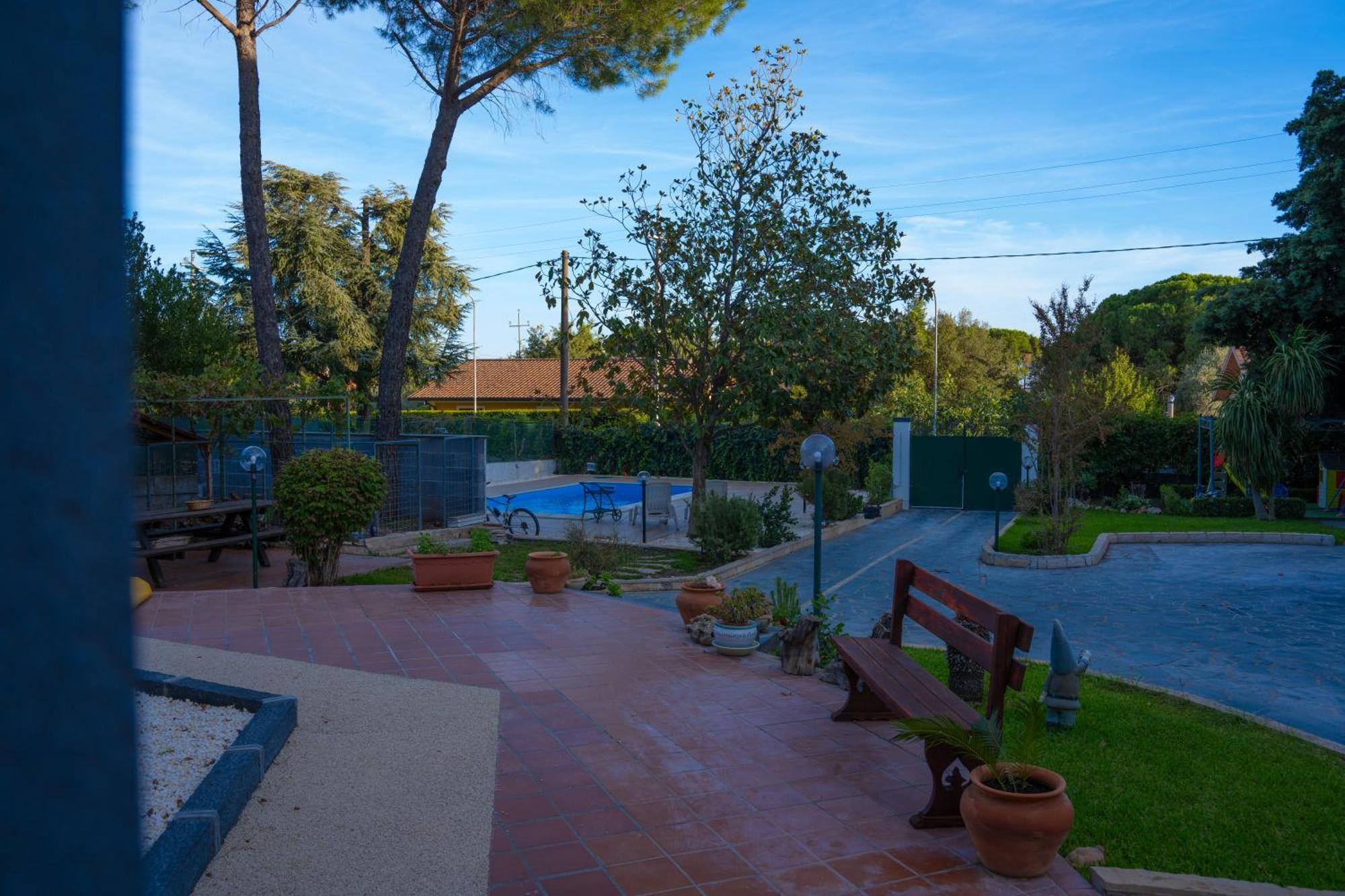 Casa Vacanze Le Pernici Николози Экстерьер фото
