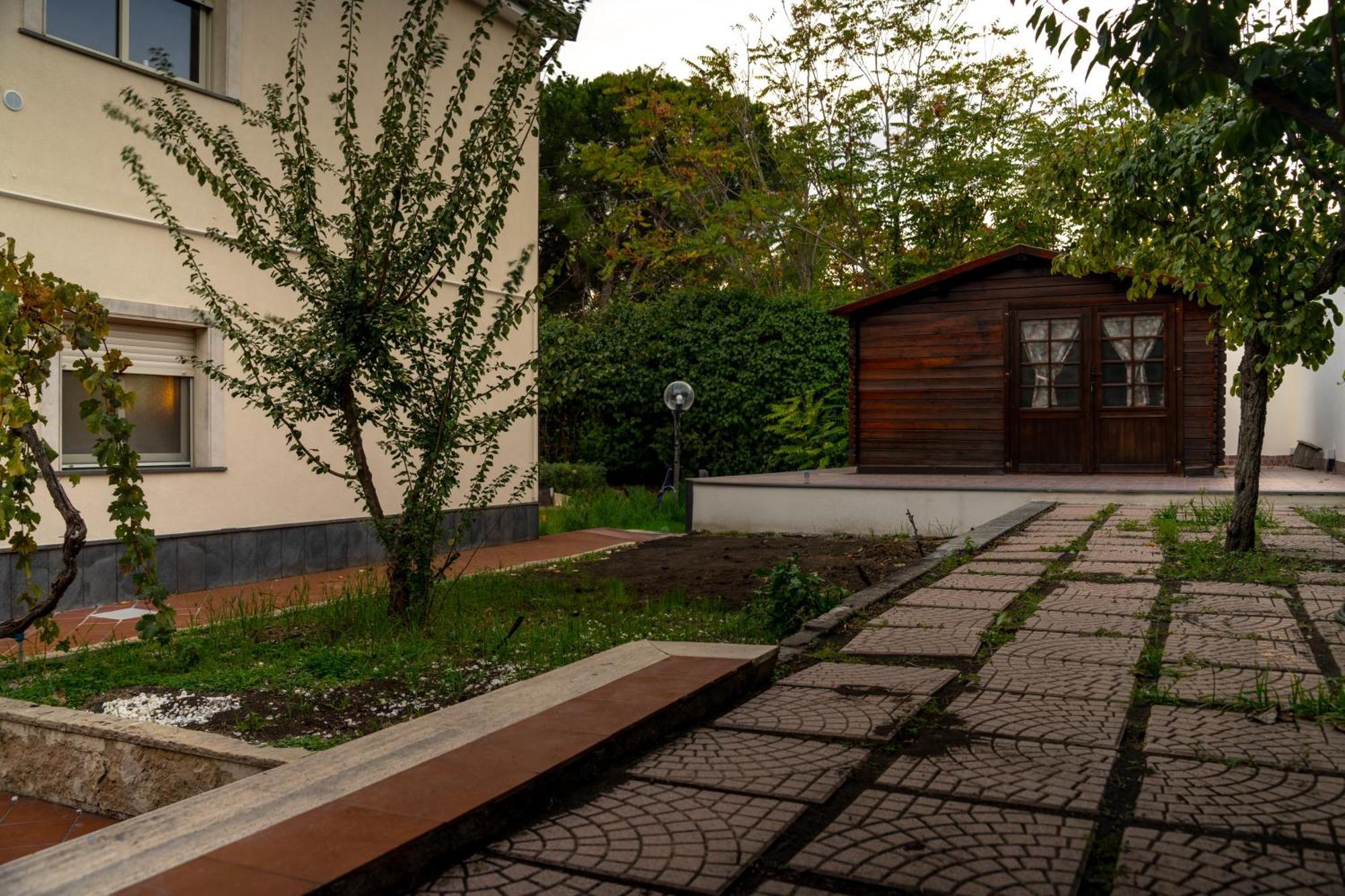 Casa Vacanze Le Pernici Николози Экстерьер фото