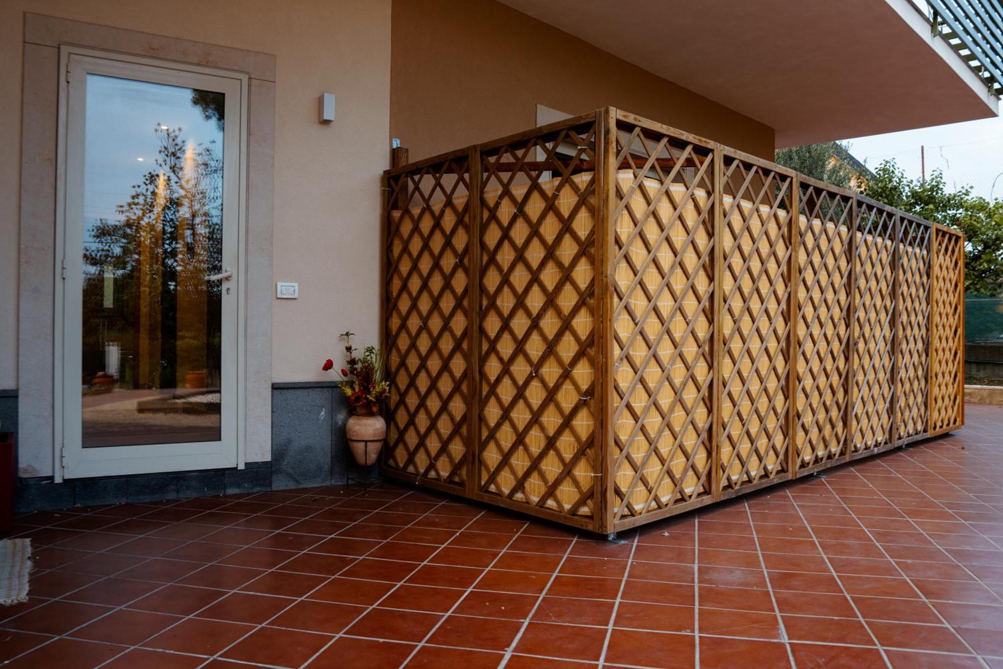 Casa Vacanze Le Pernici Николози Экстерьер фото